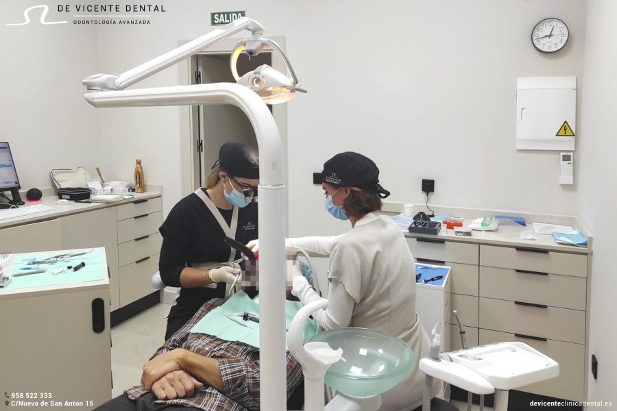 Implantes cortos en Granada una solución mínimamente invasiva en casos de atrofia ósea severa 02