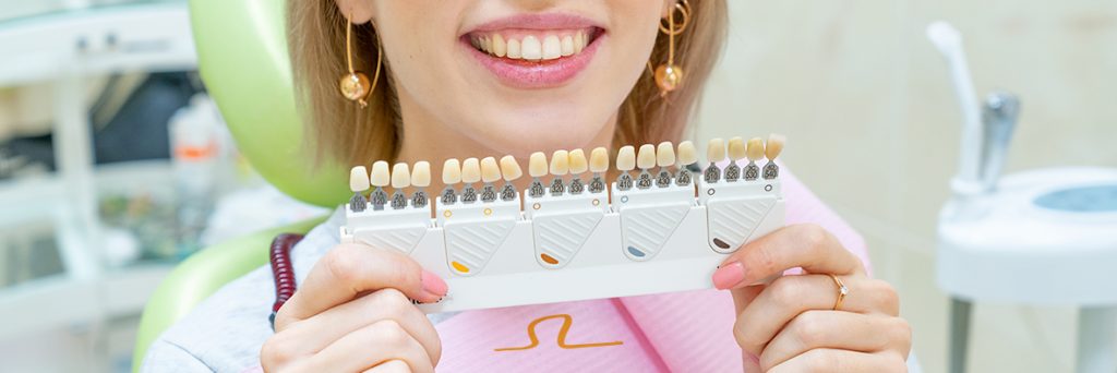 colores naturales de dientes sin blanqueamiento dental con carbón activado